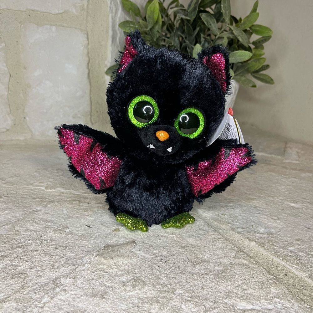 TY beanie boo’s Drizella black bat